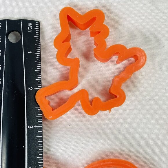 5 Halloween Cookie Push Through Cutters Orange Ghost Skull Bat Vintage - Picture 6 of 7